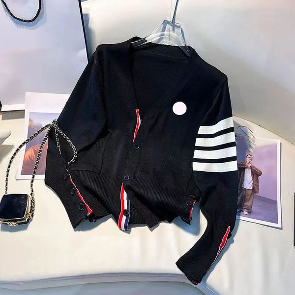 

woman sweater cardigan knits shirt designer sweaters blouse shirts with striped sleeves womens slim tees -2xl, White;black