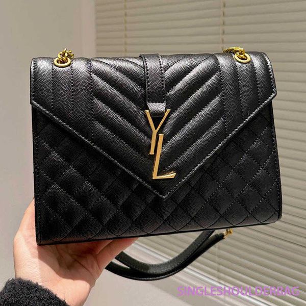 

2023 luxurys designers bags tote handbag pu leather classic ladies lock shoulder bag 6 colors gold chain 3 models