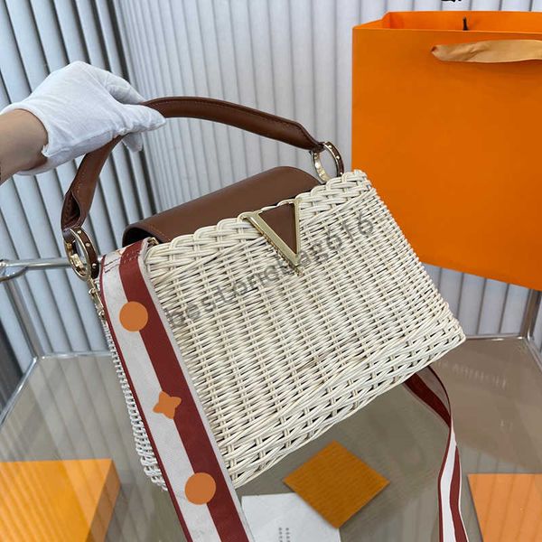 

designer women handbags panier straw bag knitting beach shoulder bags wicker capucines bb designers handbag crossbody womans basket 2302161d