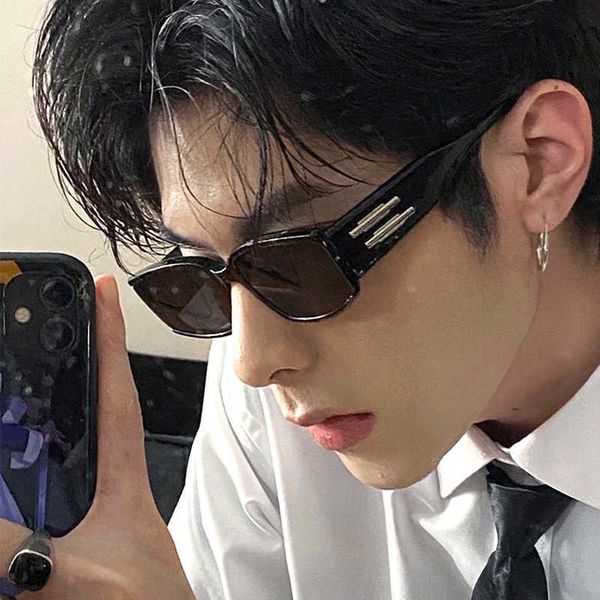 

rectangular gm high street men's fashion ins super cool net red anti ultraviolet and strong light hip-hop sunglasses, White;black
