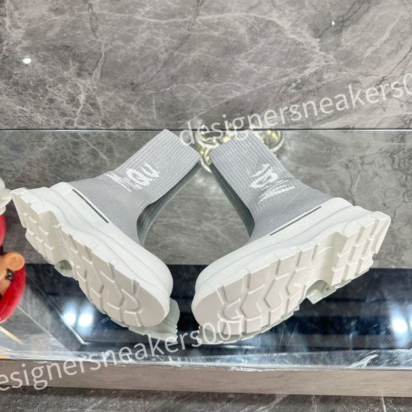 

2023 new designer trainer casual shoes for men womens white natural grey cream black burgundy purple mens sports sneakers xsd221112