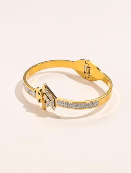 

designer branded bracelets women bangle luxury designer letter bracelet crystal 18k gold plated stainless steel wedding lovers gif4085973, Black
