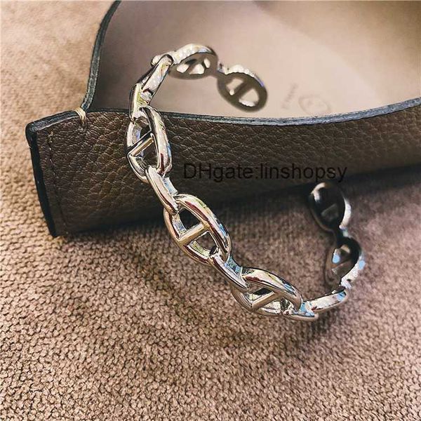 

aher mas designer luxury brand enamel bracelet designer bracelet silver brand net red pig nose oval h letter open, Black