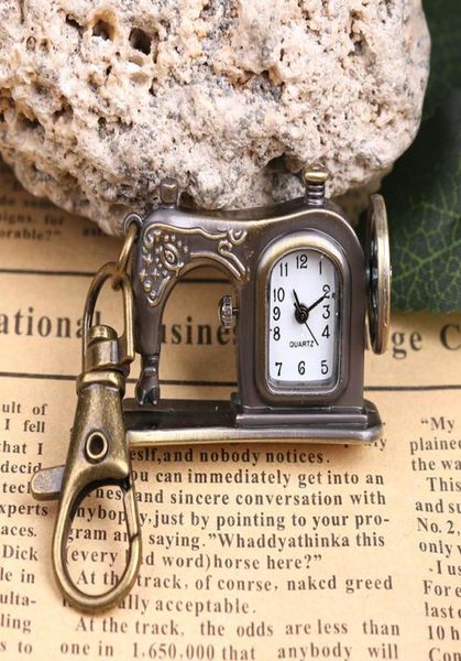 

2017 creative relojes retro metal sewing machine pendant necklace chain pocket quartz classic clock steampunk watch key ring speci7062499, Slivery;golden