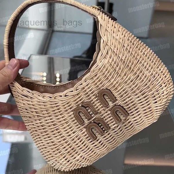 

designer miu wander wicker handbag beach crochet hobo bag shoulder with strap moon bags matelasse mini luxury lady women soft pleated tote