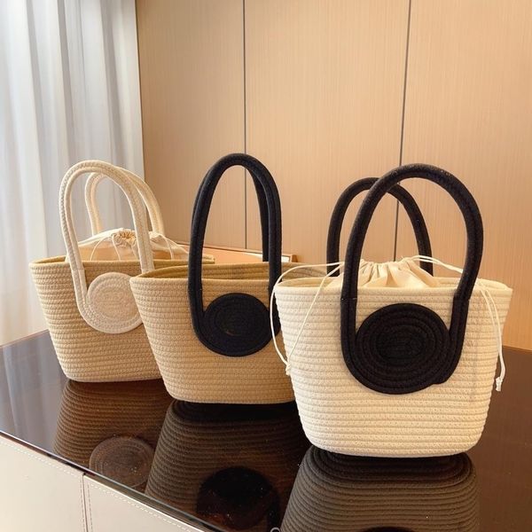 

new high-end texture niche design portable crossbody straw woven bag for women in summer