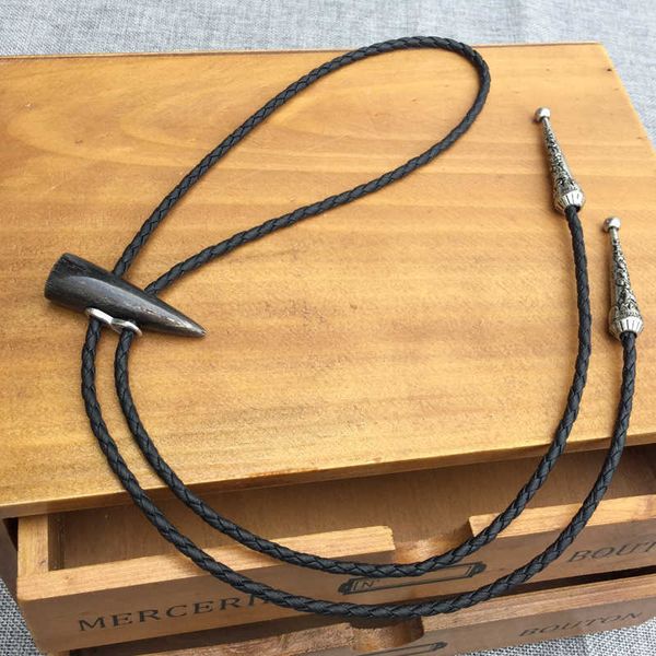 

bolo ties original design western cowboy the horn buckle bolo ties ox horn bolo tie for men personality neck tie fashion accessory hkd230719, Red