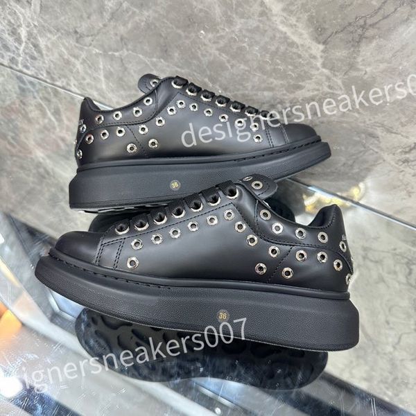 

2023 new luxury designer men causal shoe fashion woman leather lace up platform sole sneakers white black mens womens sneaker xsd221110