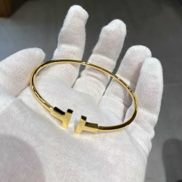 

7dbi high version tiffay di jia v gold smooth face double t bracelet quality cnc sculptor 18k rose, Black