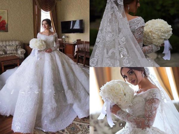 

2020 ball gown wedding dresses dubai off shoulder lace tulle applique long sleeve wedding gowns sweep train sequins vintage bridal4814119, White