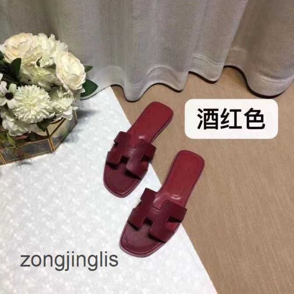 

setting higwomen's shoes designer h oran sandal slippers slipper bear 2023 summer beacleather leisure fashion wear rhinestone flat bott