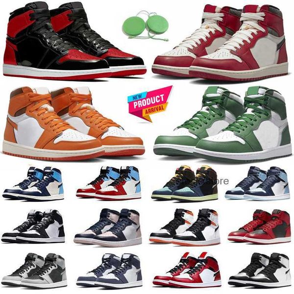 

jumpman 2023 1s mens basketball shoes sneaker chicago gorge green unc bred patent dark mocha ts denim silver smoke grey shadow men women tra, Black