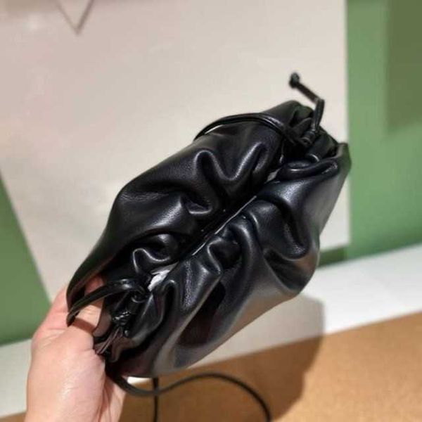 

botte bag venetes pouch pleated bag bag cloud bag design bag messenger leather soft leather women's bag n3pn