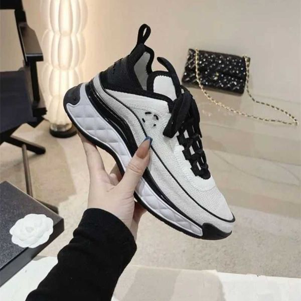 

channel dad's shoes show feet xiao 2023 spring/summer light luxury versatile inner elevated thick sole casual sports shoes female, Black