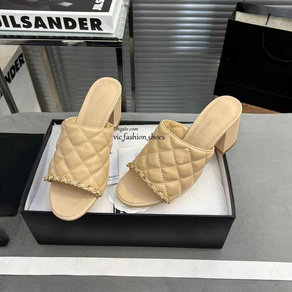 

7a 2023 new fashion designer sandals leather platform rhombic chain slippers women ccity slide classic flip-flops summer slippers sfauffga, Black