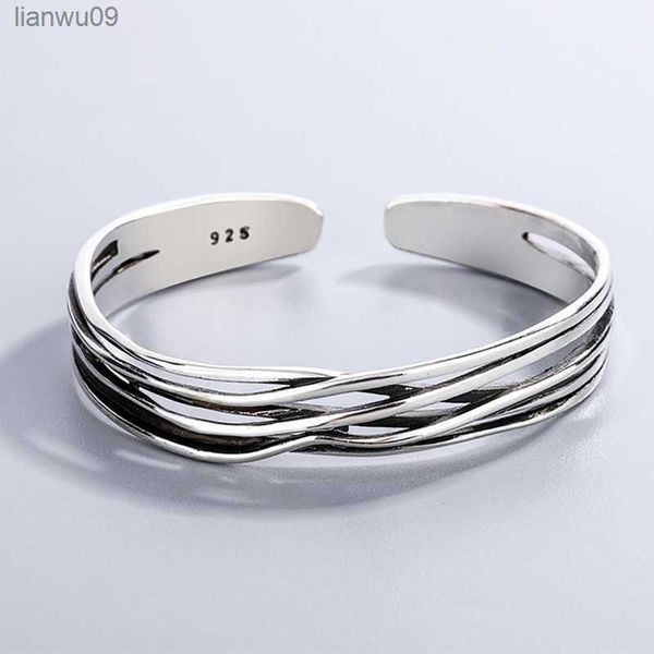 

new retro wave braided bracelets silver plated jewelry personality geometric exquisite opening bangles sl037 l230704, Black