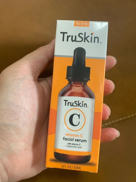 

30ml truskin vitamin c facial serum hydrates skin visibly boosts radiance whitening dark spot remover cosmetics, White