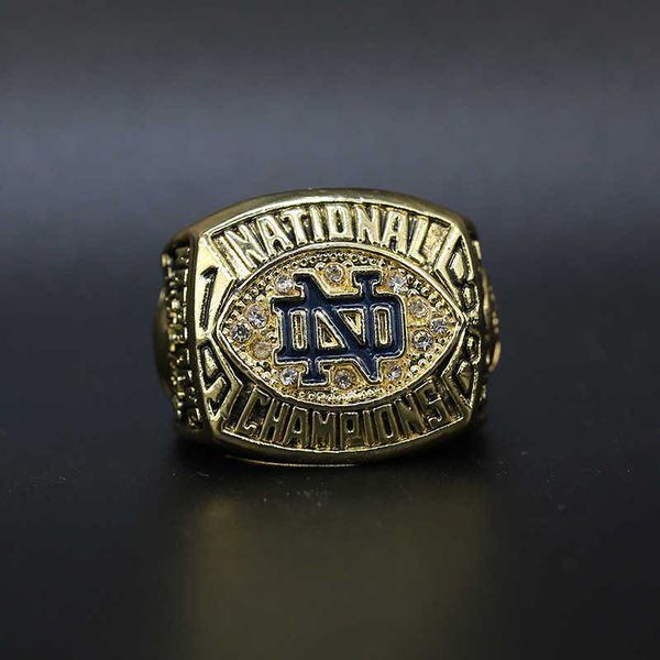 

ncaa 1988 notre dame championship ring, Golden;silver