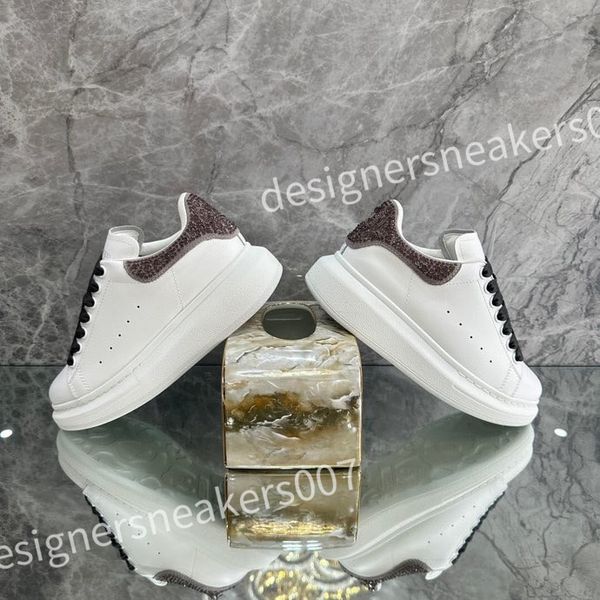 

2023 luxurys designer shoes sprint runner sneakers men women casual leather outdoor alexander shoe low pink trainers xsd221117, Black