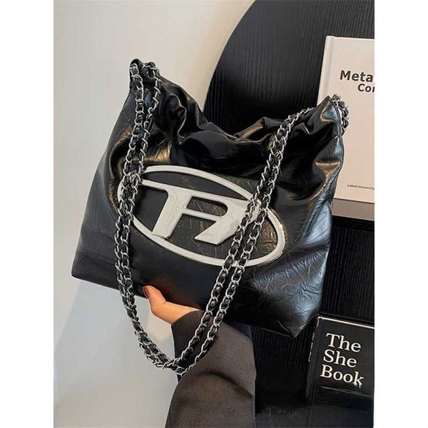 

65% off 2023 new bagbag designer chain bin women new fashion bucket tote versatile ins large capacity messenger bag