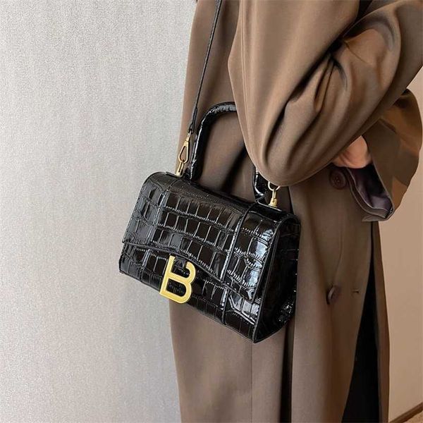 

61% off 2023 new bagbag designer advanced for women in new fashion crocodile pattern hourglass handbag versatile shoulder crossbody bag