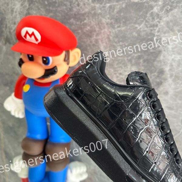 

new luxurys sneakers casual alexander shoes tread slick chaussures high triple royal pale lace up sneaker men platform womens trainers xsd22, Black