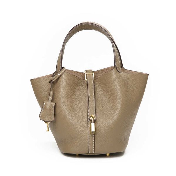 

luxury picotin lock bag style new leather handbag for middle-aged mother simple and fashionable bucket large capacity vegetable basket women