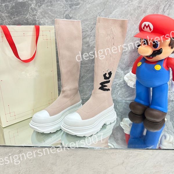 

2023 luxury shoe autumn and winter men sneaker male star fashion casual shoes mens socks shoes double non-slip soles 35-46 sneakers xsd22112, Black