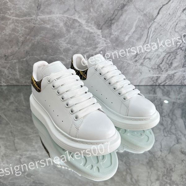 

2023 luxurys mens designer shoes white black panda fuchsia grey fog rose whisper triple pink men women casual sneakers trainers xsd221114