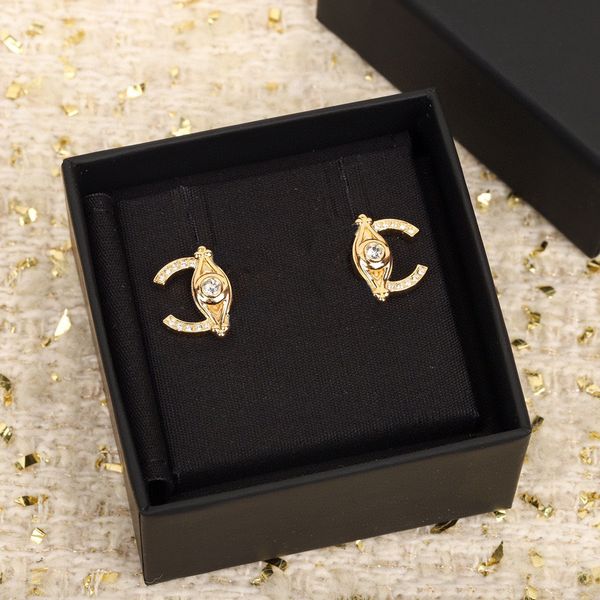 

2023 luxury quality charm stud earring with diamond in 18k gold plated have box stamp simple design ps7312b, Golden