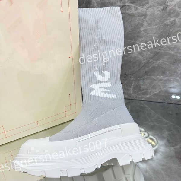 

shoe autumn and winter men sneaker male star fashion casual shoes mens socks shoes double non-slip soles 35-46 sneakers xsd221120, Black