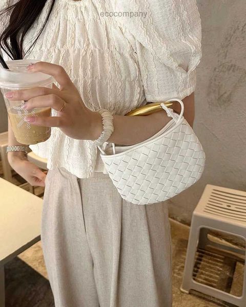 

2023 designer leather sardine new bag woven handbag women's advanced versatile handheld dumpling one shoulder messenger g0es
