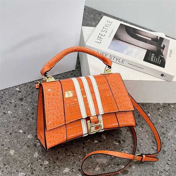 

66% off 2023 new bag bag designer women's fashionable atmospheric texture crocodile pattern crossbody small fragrance elegant temperame