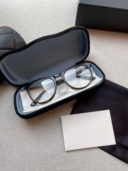 

designer sunglasses women's luxury vintage glasses men's glasses fashion accessories classic polarized sunglasses summer holiday p, White;black