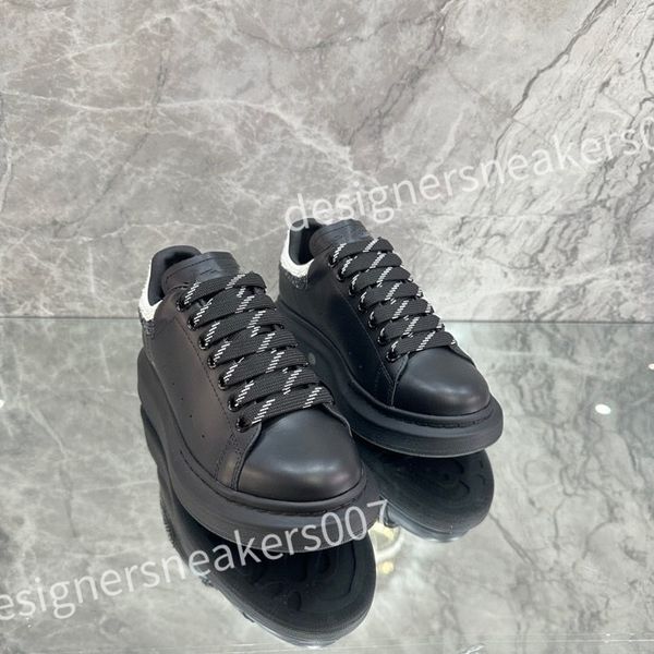 

2023 luxury sneakers casual alexander shoe tread slick chaussures high triple royal pale lace up sneaker men platform womens trainers xsd221, Black