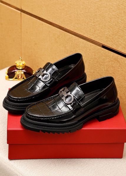 

2023 mens dress shoes designer casual fashion trend genuine leather slip on oxfords men wedding business party flats size 38-45, Black