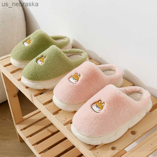 

2022 winter new cotton slippers indoor thickening warm cotton shoes solid color cartoon embroidery home nonslip women slippers l230518, Black;grey