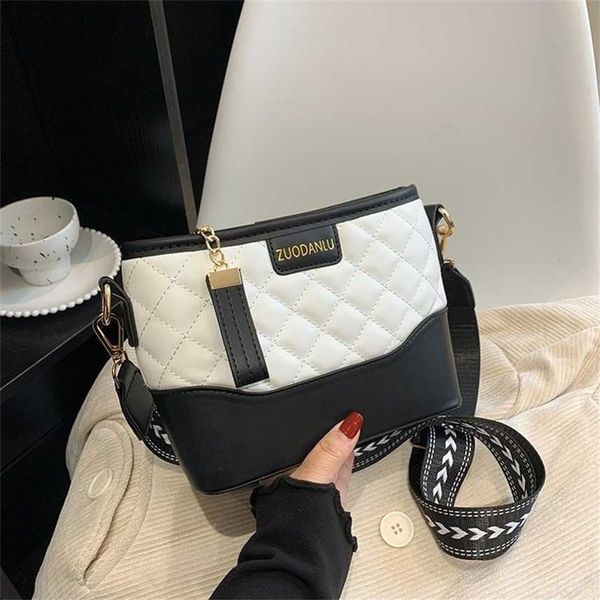 

68% off 2023 new bagdesigner xiaoxiangfeng lingge chain women's new autumn and winter versatile wandering one shoulder crossbody bag