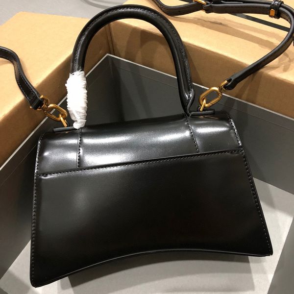 

designer bags shoulder bag totes bags flap luxury handbag multi functional and large capacity classic hourglass handbag large size and small