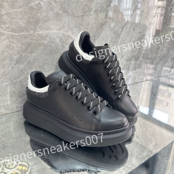 

luxury sneakers casual alexander shoe tread slick chaussures high triple royal pale lace up sneaker men platform womens trainers xsd221116, Black