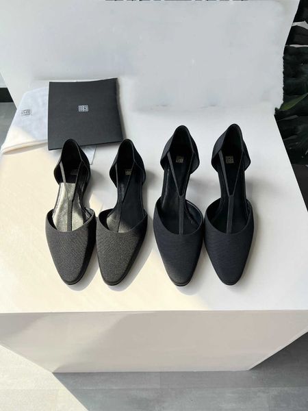 

pure original toteme black headed single shoes spring/summer new slim flat shoes french pointed hollow sandals for women
