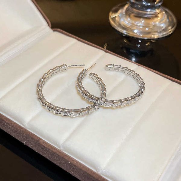 

cool wind silver needle zircon snake simple personality design mesh red fashion versatile earrings, Golden;silver