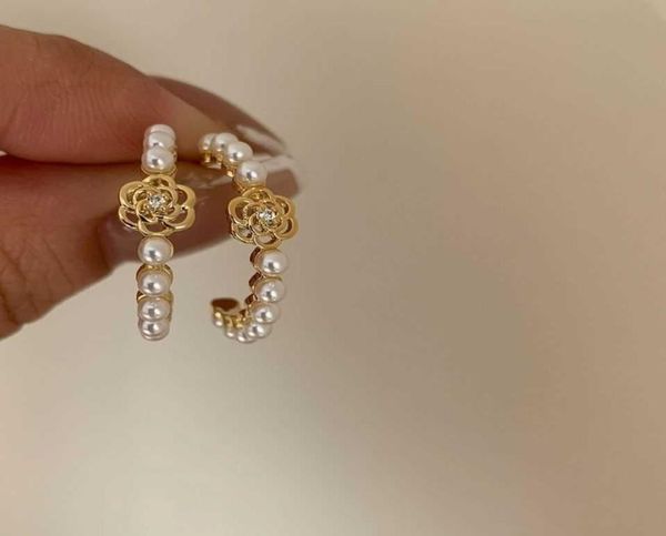 

temperament camellia earrings french retro pearl flower earrings female s925 silver earrings female luxurys designers jewelry9531585, Golden;silver