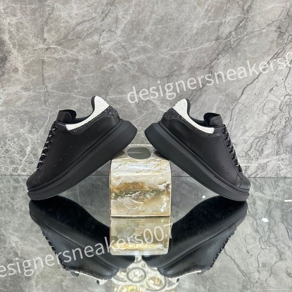 

2023 luxury sneakers casual alexander shoe tread slick chaussures high triple royal pale lace up sneaker men platform womens trainers xsd221, Black