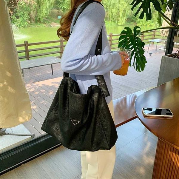 

61% off 2023 new bagdesigner simple and large capacity for women's autumn new fashion shoulder commuter with foreign soft face tote bag