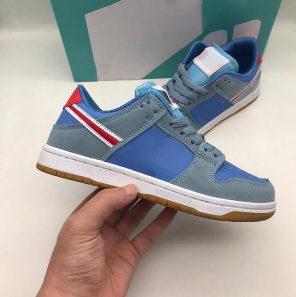 

designer men womencasual shoes low panda three pink gray fog syracuse team green olive university of north carolina georgetown malachite out, Black