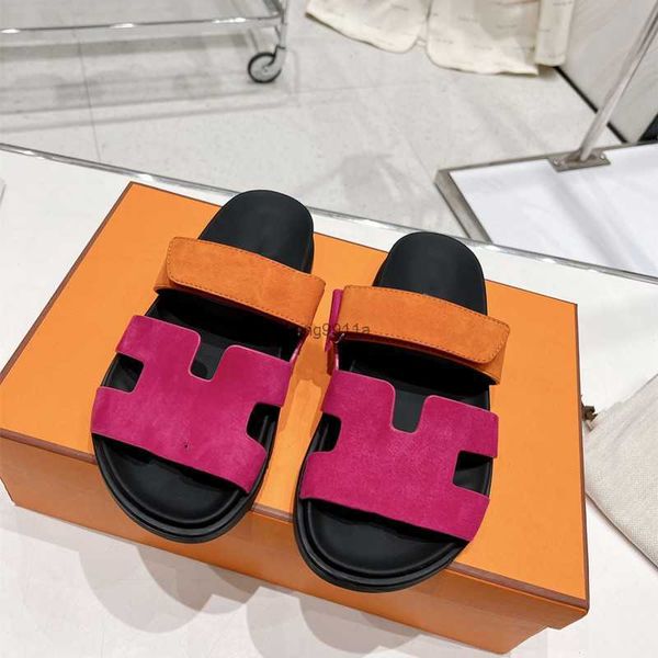 

2023designer chypre slippers beach classic flat sandals luxury summer lady leather flip flops men women slides size 35-45 with box, Black