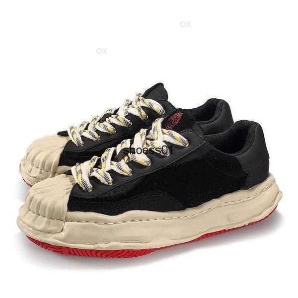 

mmy niche design casual and versatile fashion shoes men's thick soles sanyuan kangyu shell head dissolving shoes board shoes men's, Black