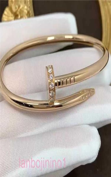 

designer bracelet diamond charm love bracelets new nail bracelet light luxury design girl friend summer style3471139, Black