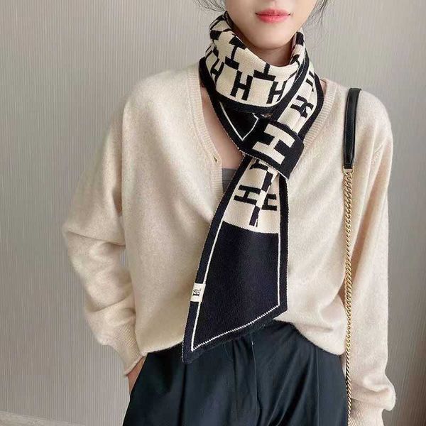 

warm in spring summer can be used on both sides with houndstooth rhombic cross bevel neck protection and small scarf, Blue;gray